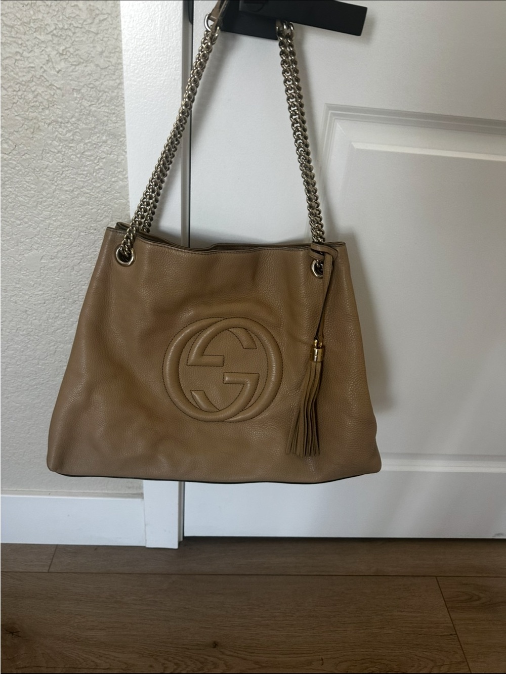 Gucci Tan Leather Shoulder Bag with Chain Straps and Tassel